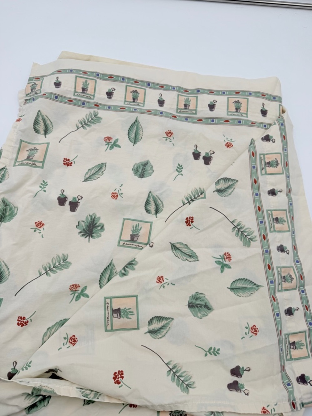 Naturewood by PFALTZGRAFF Queen size sheet Herbs 90s Soft Botanical